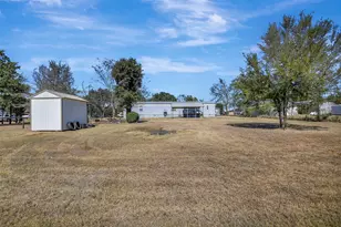 409 W Park St, Madisonville, TX 77864 - Photo 24