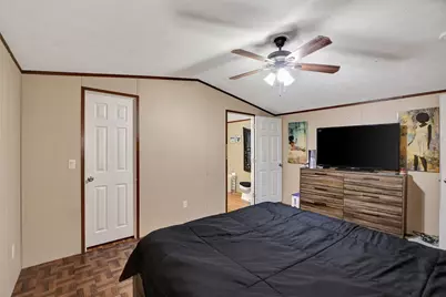 409 W Park Street, Madisonville, TX 77864 - Photo 12