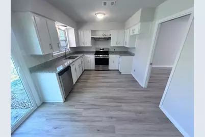 5901 Bretshire Drive, Houston, TX 77016 - Photo 8