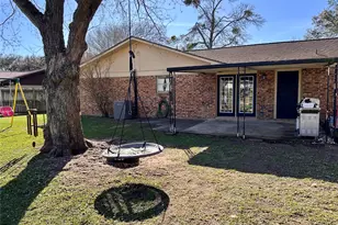 4108 Crescent Dr, Bay City, TX 77414 - Photo 8