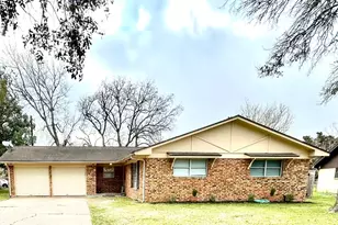 4108 Crescent Dr, Bay City, TX 77414 - Photo 1