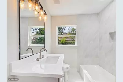 58 Trenwood Lane, Houston, TX 77022 - Photo 24