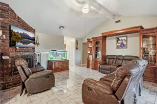7522 Shoshone Dr, Baytown, TX 77521 - Photo 4