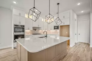 1719 Cathedral Bend Drive, Missouri City, TX 77459 - Photo 4