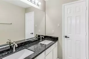 11405 Starlight Bay St, Pearland, TX 77584 - Photo 38