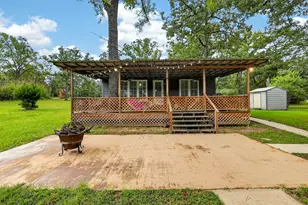 10329 Clyde Acord Rd, Franklin, TX 77856 - Photo 4