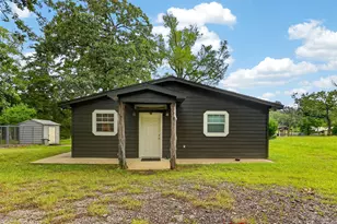 10329 Clyde Acord Rd, Franklin, TX 77856 - Photo 2