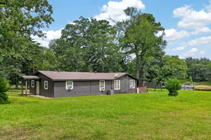 10329 Clyde Acord Rd, Franklin, TX 77856 - Photo 4
