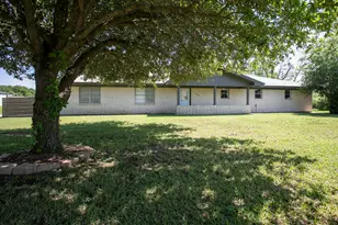 107 E Reunion St, Fairfield, TX 75840 - Photo 16