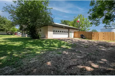 107 E Reunion Street, Fairfield, TX 75840 - Photo 14