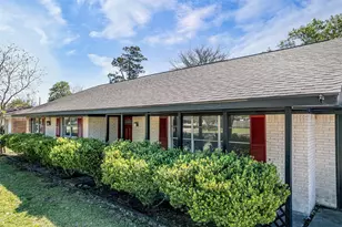 109 Staples Dr, Baytown, TX 77523 - Photo 4