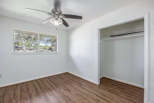 109 Staples Dr, Baytown, TX 77523 - Photo 24