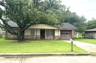 1722 Briar Ln, Wharton, TX 77488 - Photo 4