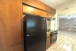 1722 Briar Ln, Wharton, TX 77488 - Photo 8