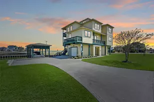 1 Loggerhead, Hitchcock, TX 77563 - Photo 2