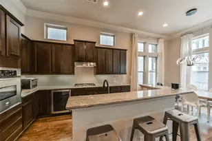 5715 Arabelle Lake St, Houston, TX 77007 - Photo 10