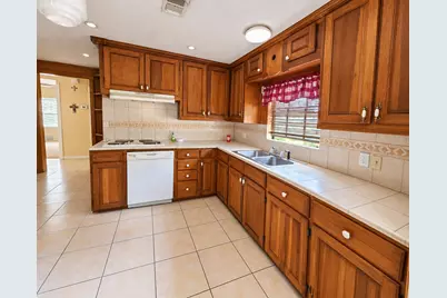 805 Alice Street, Sweeny, TX 77480 - Photo 4