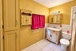 805 Alice St, Sweeny, TX 77480 - Photo 8