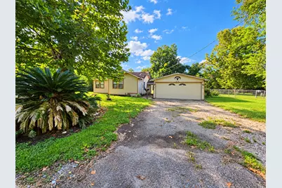 805 Alice Street, Sweeny, TX 77480 - Photo 1