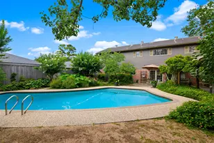 10626 Valley Forge Dr, Houston, TX 77042 - Photo 28