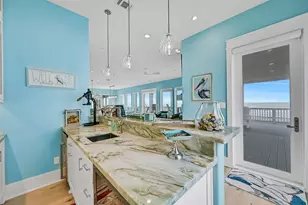 11391 Beachside Dr, Galveston, TX 77554 - Photo 10