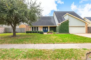 11006 Sagemorgan Dr, Houston, TX 77089 - Photo 1
