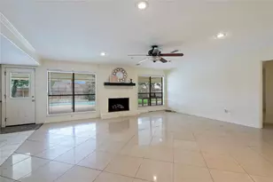 11006 Sagemorgan Dr, Houston, TX 77089 - Photo 10