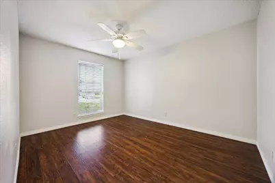1919 Spillers Lane, Houston, TX 77043 - Photo 18