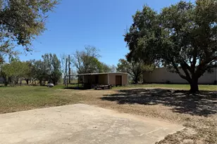 285 Meadowview Dr, El Campo, TX 77437 - Photo 26