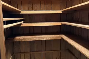 285 Meadowview Dr, El Campo, TX 77437 - Photo 10