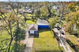 7514 Glen Manor Dr, Houston, TX 77028 - Photo 2