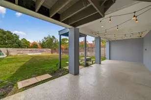 2461 Baycrest Dr, Houston, TX 77058 - Photo 36