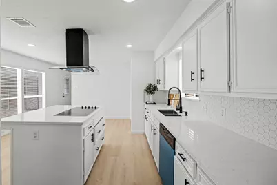 3131 Quail Valley East Drive, Missouri City, TX 77489 - Photo 12