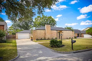 3131 Quail Valley E Dr, Missouri City, TX 77489 - Photo 2