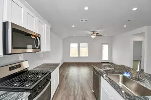 1110 Fringed Bluestar Dr, Rosharon, TX 77583 - Photo 26