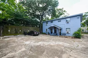 4623 Yupon St, Houston, TX 77006 - Photo 14