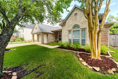 2007 Anchor Bay Court, Pearland, TX 77584 - Photo 2