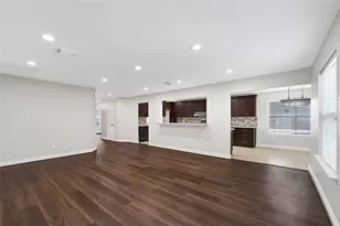 5914 Shadow Creek Ct, Baytown, TX 77523 - Photo 4