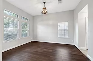 5914 Shadow Creek Ct, Baytown, TX 77523 - Photo 2