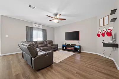 30301 Kingston Heath Drive, Cleveland, TX 77327 - Photo 10