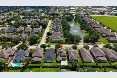 2716 Sunshade Court, Pearland, TX 77584 - Photo 48