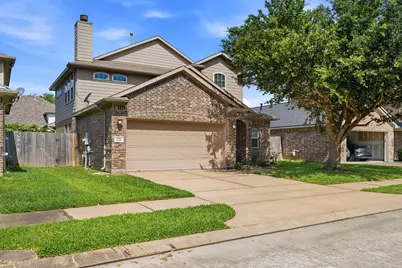2716 Sunshade Court, Pearland, TX 77584 - Photo 4