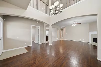 2716 Sunshade Court, Pearland, TX 77584 - Photo 8