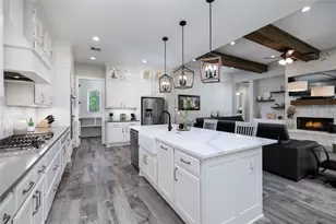 7070 Racehorse Dr, Waller, TX 77484 - Photo 8