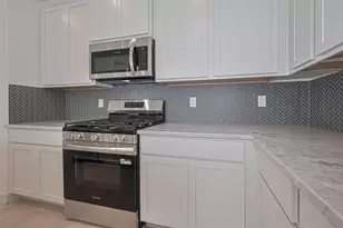 8927 Grovner Pl, Houston, TX 77055 - Photo 10