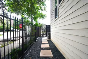 1016 Studer St, Houston, TX 77007 - Photo 46