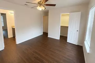 6837 Larkstone St, Houston, TX 77028 - Photo 6