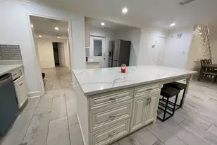 8129 Lemon Tree St, Port Arthur, TX 77642 - Photo 6