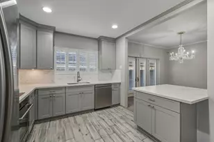 11711 Memorial Dr, Houston, TX 77024 - Photo 14