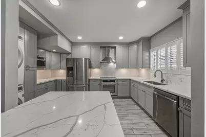 11711 Memorial Drive #151, Houston, TX 77024 - Photo 12